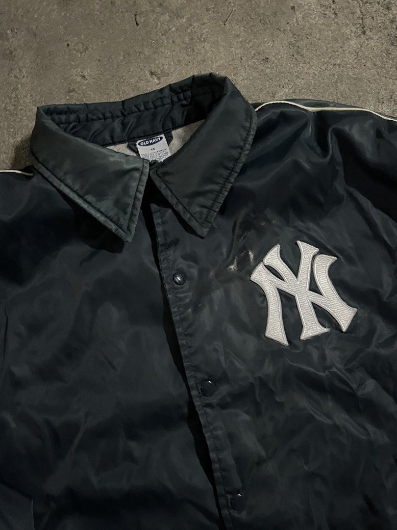 NY OLD NAVY VARSITY CUSTOM JACKET (Category: Coats, Jackets and Outerwear) located in Taguig. Submitted by zz00pz (Listing ID 1465943159, Image 3). Description: NY OLD NAVY CUSTOM VARISTY JACKET ₱1***+sf L:27 W:23 COLOR RATE:7/10 CONDITION:8.5/10 Taguig Loc📍📍 ship via lalamove mop gcash.
