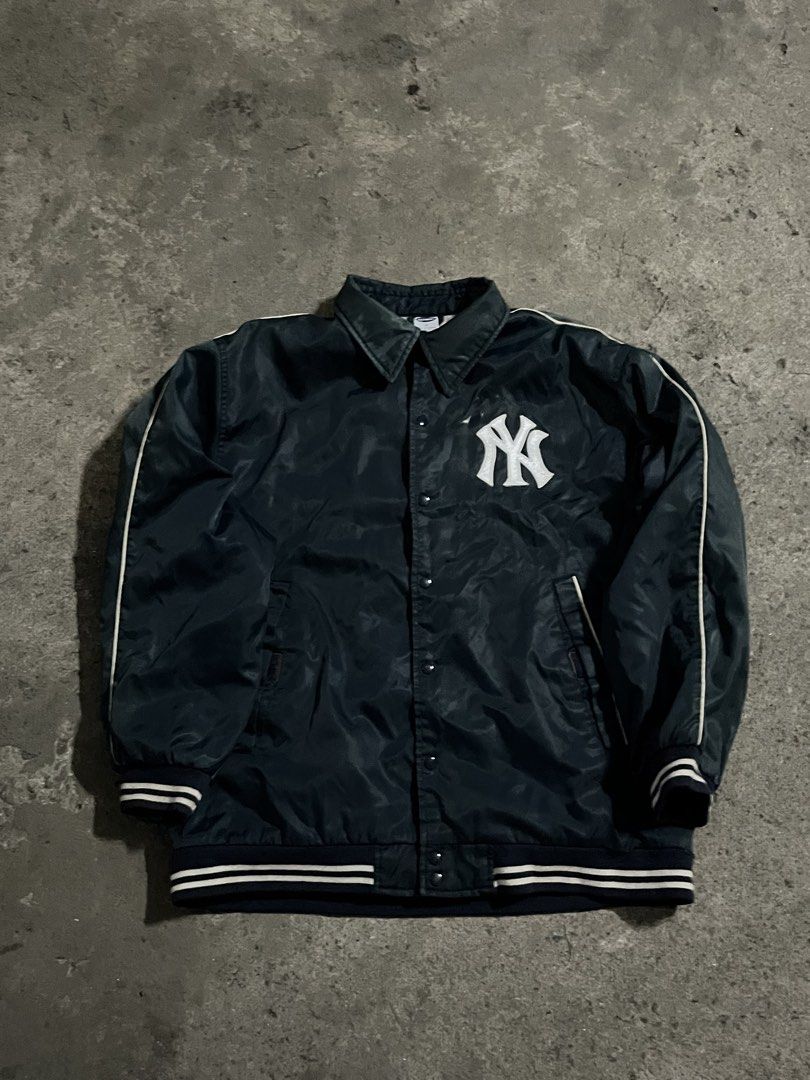 NY OLD NAVY VARSITY CUSTOM JACKET (Category: Coats, Jackets and Outerwear) located in Taguig. Submitted by zz00pz (Listing ID 1465943159, Image 2). Description: NY OLD NAVY CUSTOM VARISTY JACKET ₱1***+sf L:27 W:23 COLOR RATE:7/10 CONDITION:8.5/10 Taguig Loc📍📍 ship via lalamove mop gcash.