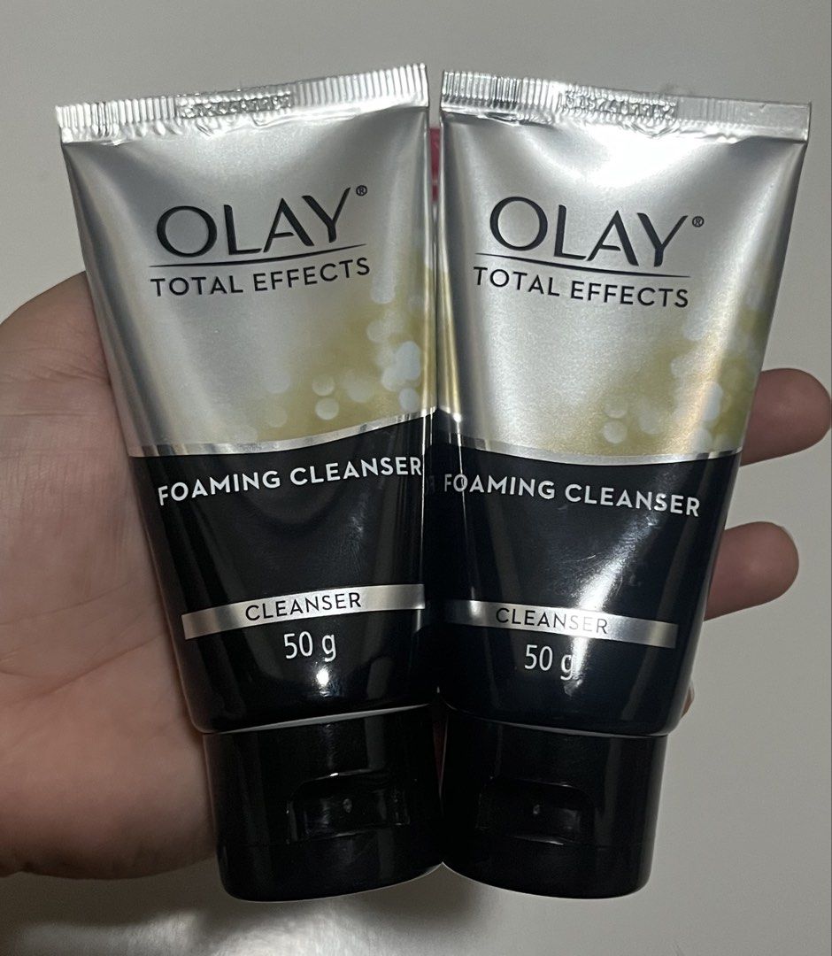Olay Skincare Bundle - Cleansers & Moisturiser Sachets (Category: Face Care) located in Rizal. Submitted by skincarehaulph (Listing ID 1465938141, Image 3). Description: - Authentic Olay skincare bundle perfect for travel or daily routine - 2x Olay Total Effects Foaming Cleanser (50g each) - 2x Olay Regenerist Retinol 24 Night Moisturiser trial sachets (5g each) - 2x Olay Regenerist Collagen-Peptide 24 Fragrance-Free Moisturiser trial sachets (5g