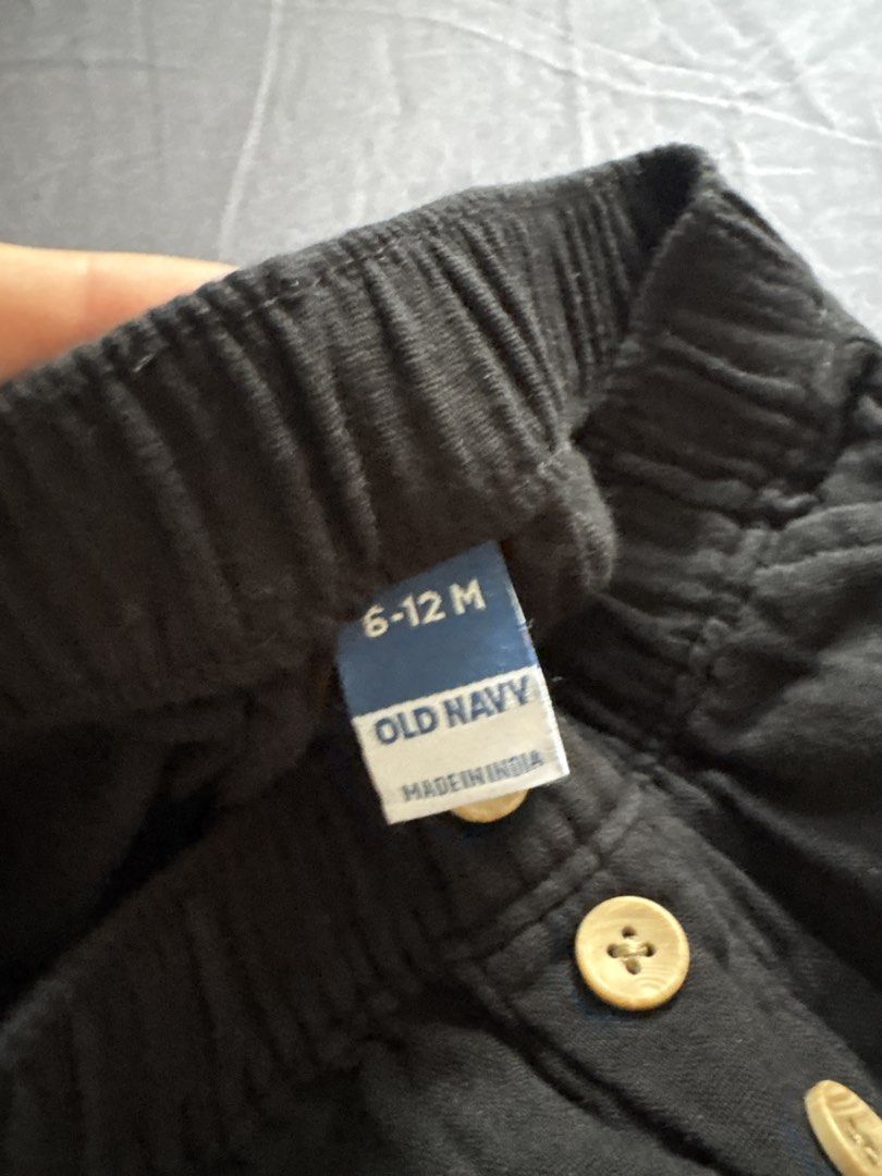Old Navy Baby Cargo Pants 6-12M (Category: Babies & Kids Fashion) located in Taguig. Submitted by trashpalace_ (Listing ID 1465845682, Image 3). Description: Take 2 for 300 - Brand: Old Navy - Size: 6-12 months - Quantity: Bundle of 2 pairs (Black and Light Beige/Cream) - Features: Elastic waistband, decorative front buttons, and side cargo pockets - Material: Soft and lightweight - Condition: Great shape, clean, and ready to wear - Gender: Unise