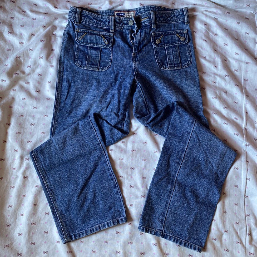 Old Navy Blue Jeans Cargo Pockets (Category: Jeans) located in Abulug. Submitted by dear_darlingdoll (Listing ID 1465876666, Image 3). Description: - Brand: Old Navy - Wash: Medium wash blue - Style: Y2K utility pants / straight leg cut - Waist: Mid-rise with button and zipper closure - Details: Trendy front cargo pockets - Material: Classic durable denim.
