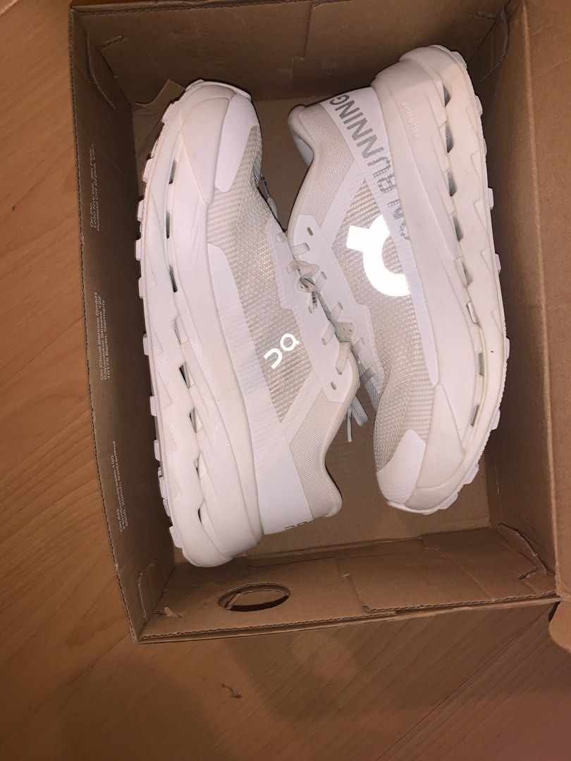 On Cloudultra 3 Running Shoes White Size US M7 (Category: Sneakers) located in Manila. Submitted by purehorse_080ced (Listing ID 1465910287, Image 1). Description: - Brand: On Running - Model: Cloudultra 3 - Color: All-White - Size: Men's US 7 / UK 6.5 / EU 40 - Features: Breathable mesh upper, Helion superfoam, and CloudTec cushioning for long-distance comfort. - Details: Swiss engineering branding on the tongue and side. - Condition: Clean, zer