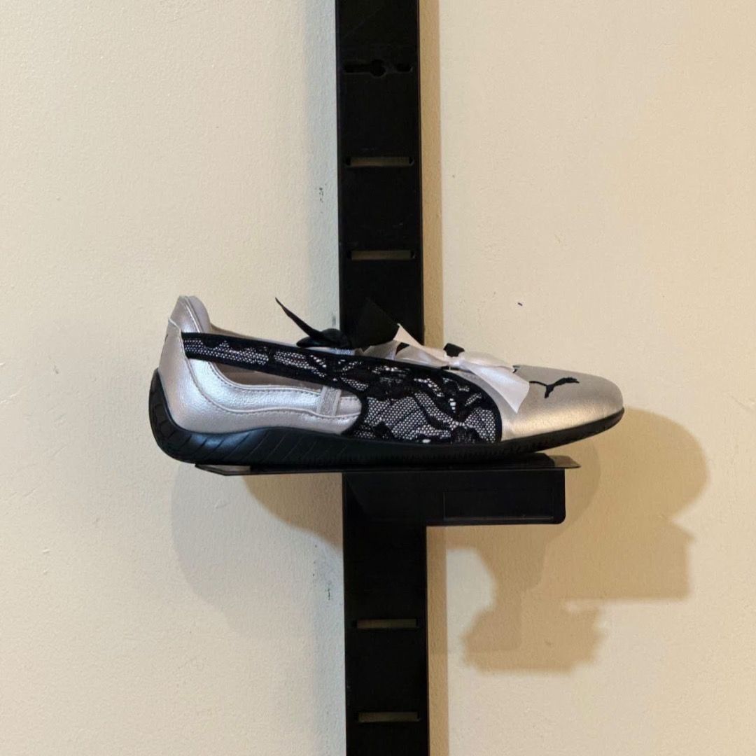 Onhand Puma Ballets Women size (Category: Sneakers) located in Quezon City. Submitted by creamymatchaaaaonlyyyy (Listing ID 1465933577, Image 2). Description: -Unauthorized Authentic -Quezon City, Pasong Tamo -With box brandnew -Women size 36-40 Men 41-45 -Mop :maribank gcash bdo , half is accepted if lalamove or cod w dp at least to avoid any cancellations. -no exchange/return -J&T Lalamove LBC.