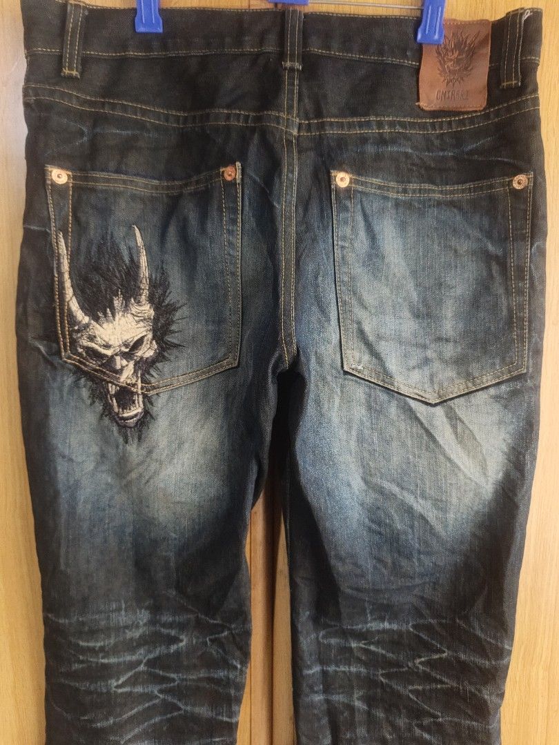 Oni Arai Denim Pants (Category: Jeans) located in Davao. Submitted by affordathriftph_ (Listing ID 1465764520, Image 3). Description: Almost like new, no issue Pwede sa maarte at maselan Size 32 Length 39.5" DM interested buyer only, thank you.
