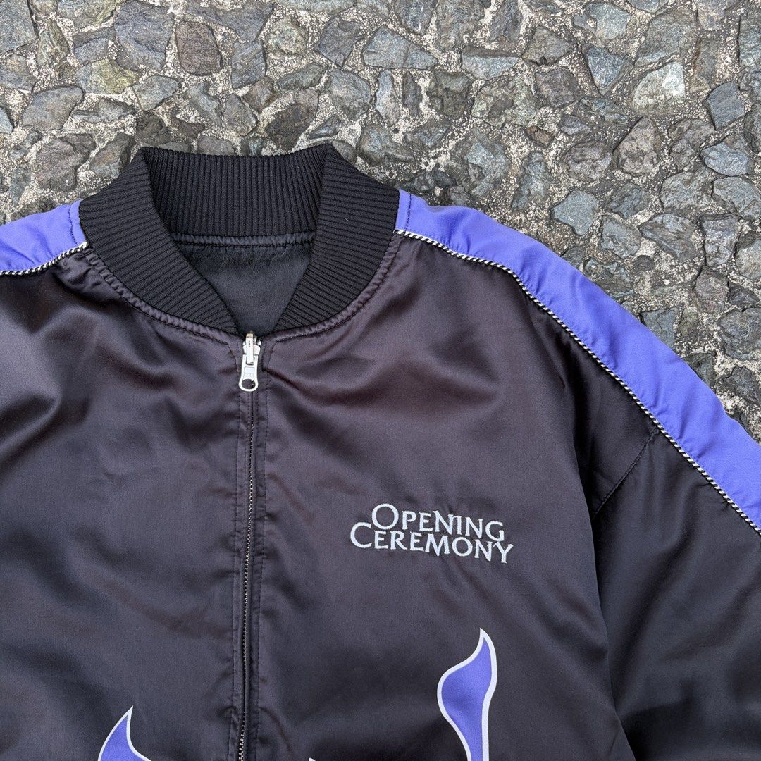Opening Ceremony Reversible Silk Kimono Bomber Jacket (Category: Coats, Jackets and Outerwear) located in Manila. Submitted by stablesource (Listing ID 1465783983, Image 2). Description: Opening Ceremony Reversible Silk Kimono Bomber Jacket Size Small Dimension: 20 Width 23 Length Excellent Kindly Check All Details Before Purchase🤝.