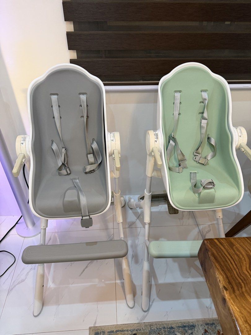 Oribel Cocoon High Chair (Category: Baby High Chairs) located in Marikina City. Submitted by melovesanika (Listing ID 1465892417, Image 3). Description: Selling our twins’ Oribel Cocoon Z High Chairs. ₱7,000 each — 2 pcs available Suitable from newborn up to 3 years old / maximum weight of 20 kg. * 3 reclining positions for lounging, playing, and feeding * 6 adjustable height positions * 360° gliders for easy movement around the house * Glider lo