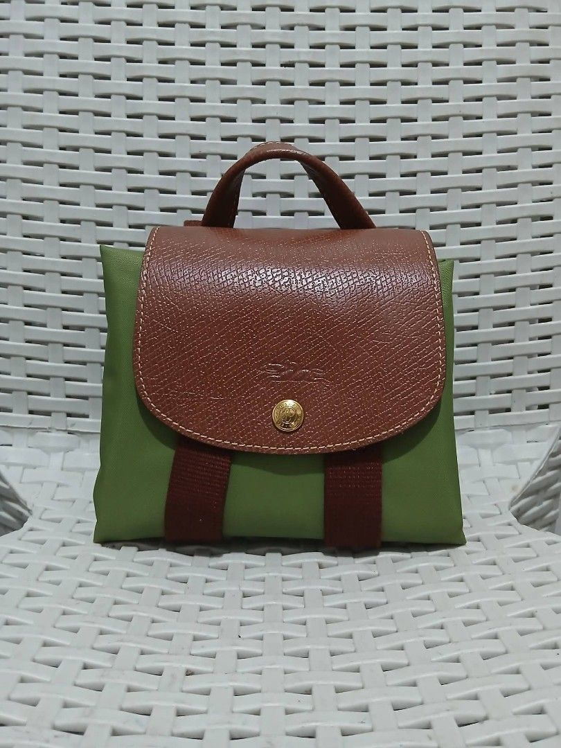 ORIG LONGCHAMP BACKPACK GREEN🔥❤️ (Category: Activewear) located in Manila. Submitted by jecelstylebags (Listing ID 1465848837, Image 2). Description: ORIG LONGCHAMP BACKPACK GREEN🔥💚 grabe ganda sarap kupitin😍😍.