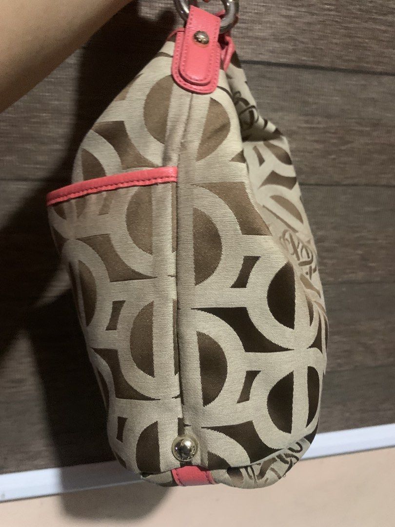 Original Louis Quatorze Shoulder Bag (Category: Shoulder Bags) located in Aliaga. Submitted by ukaybags2428 (Listing ID 1465867434, Image 3). Description: No issue Medium Ganda p .