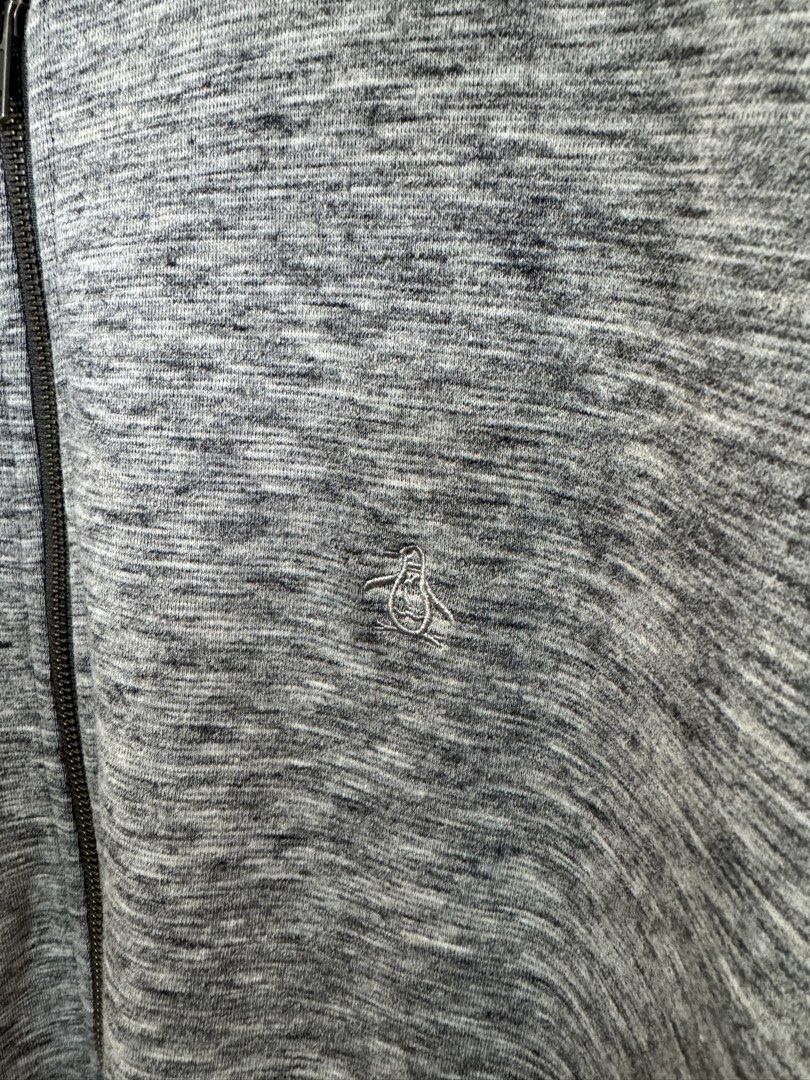 Original Penguin Full Zip Bomber Jacket Grey Size L (Category: Coats, Jackets and Outerwear) located in Paranaque City. Submitted by prp1986 (Listing ID 1465802735, Image 2). Description: Penguin lightweight cotton jacket *no issues *like new *size L Width 24 inches Length 28 inches *used twice only on the planes during overseas trips *washed and ready to use Decluttering .