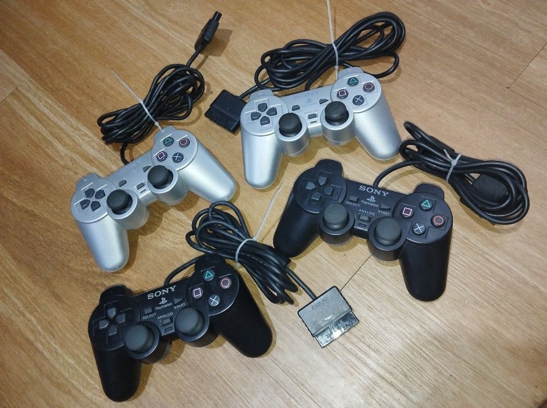 Original Ps2 Controller Mint Condition 100% Working and Tested (Category: Controllers) located in Manila. Submitted by thrifted_shop08 (Listing ID 1465808815, Image 1). Description: Original Ps2 Controller Mint Condition 100% Working and Tested 500 each black 700 each silver.