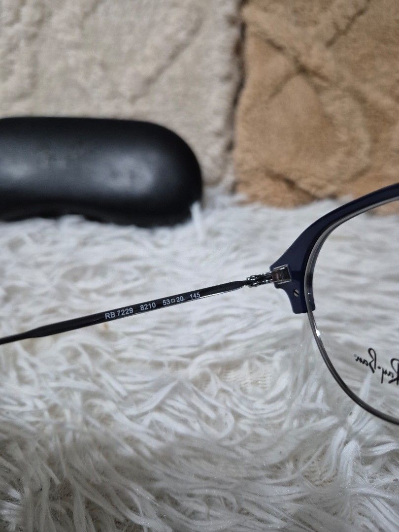 Original Rayban Cubmaster Eyewear (Category: Sunglasses & Eyewear) located in Cavite. Submitted by chaellebrandsluxe (Listing ID 1465177333, Image 3). Description: what you see is what you get.