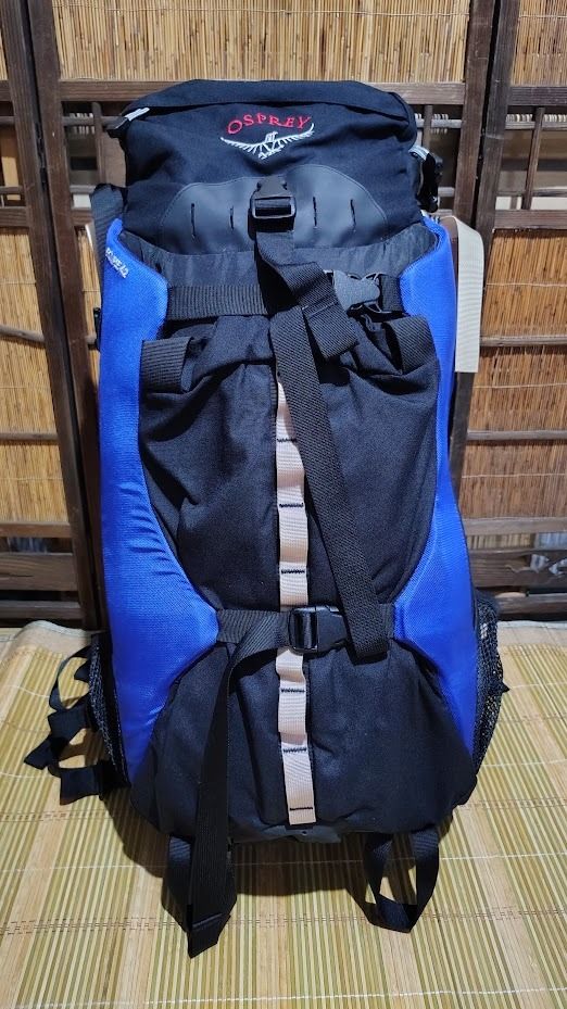 OSPREY ECLIPSE 42 LITRE HIKING CAMPING BACKPACK (Category: Hiking & Camping) located in Dasmarinas. Submitted by k3japanstoreph (Listing ID 1465891883, Image 1). Description: OSPREY ECLIPSE 42 LITRE HIKING CAMPING BACKPACK Planning your next hike, camping trip, or outdoor adventure? This Osprey Eclipse 42-liter backpack gives you a practical amount of space for your essentials while keeping your pack manageable for the trail. • Capacity: 42 liter