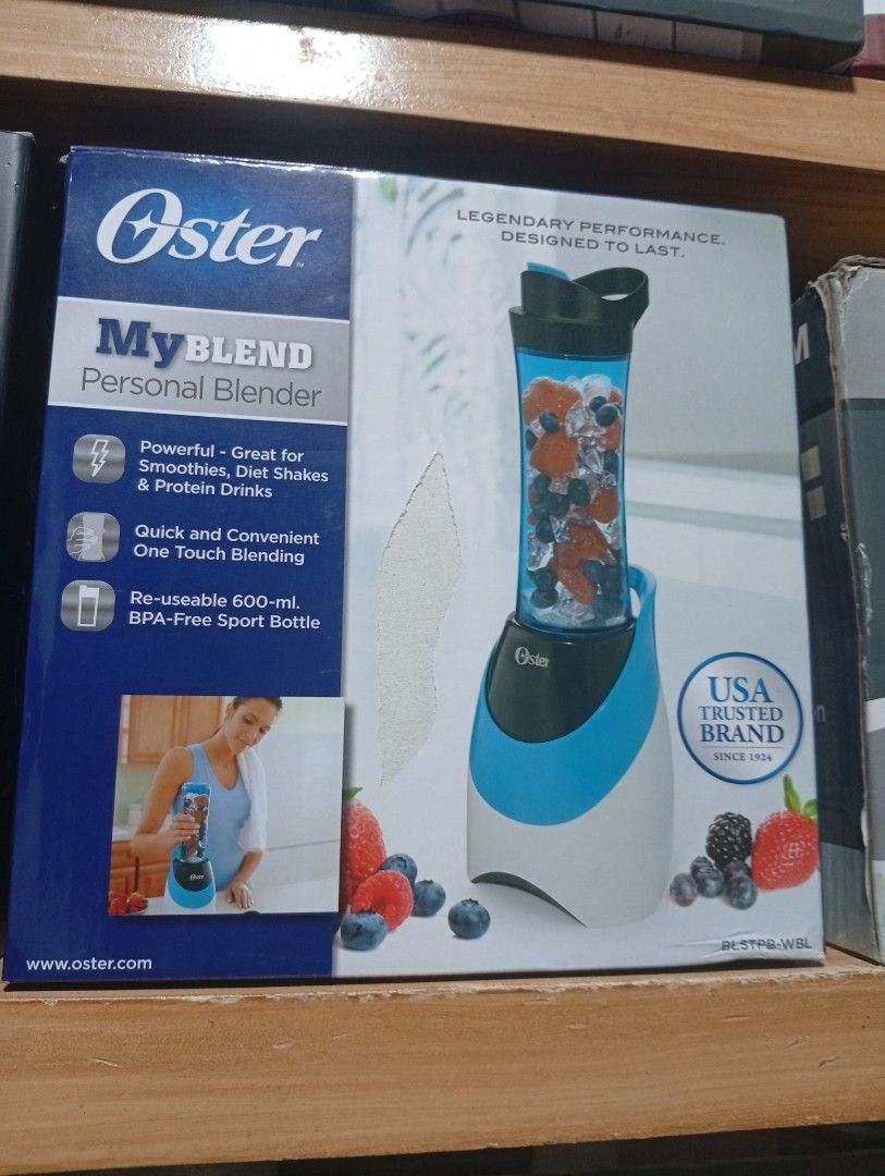 Oster My Blend Personal Blender (Category: Juicers, Blenders & Grinders) located in Bacoor. Submitted by kurizu16 (Listing ID 1465944880, Image 1). Description: - Authentic Oster My Blend personal blender (Model BLSTPB-WBL) in blue and white - Ideal for daily smoothies, protein shakes, and diet drinks - Easy one-touch blending mechanism - Includes a reusable 600ml BPA-free sport bottle - Compact, space-saving design for hassle-free use and storag