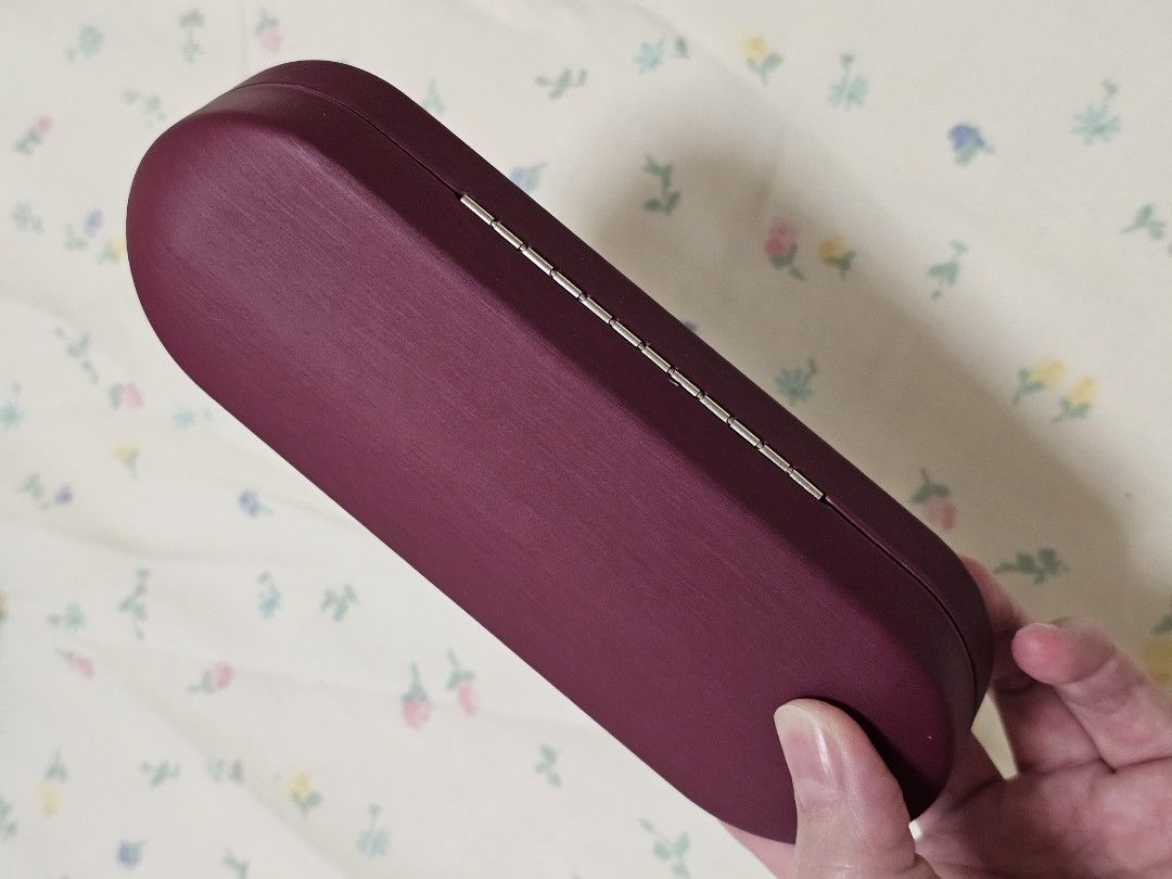 Owndays Eyeglass case (Category: Everything Else Others) located in Manila. Submitted by chocomoose (Listing ID 1465833026, Image 3). Description: case only. no eyeglass no microfiber cloth.