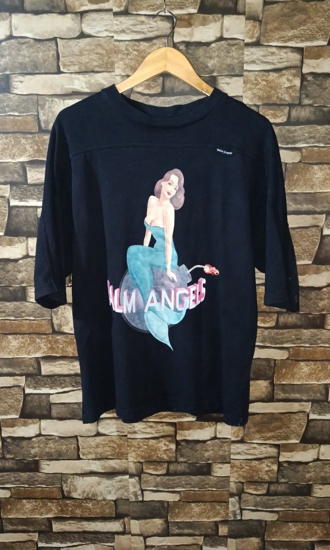 Palm Angels (Category: Tshirts & Polo Shirts ) located in Veruela. Submitted by zachysthrift05 (Listing ID 1465907966, Image 1). Description: 23x27 Large No issues CR: 9.5/10.