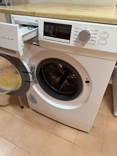 (Category: ) located in . Submitted by movinginout (Listing ID 1465766552, Image 1). Description: .