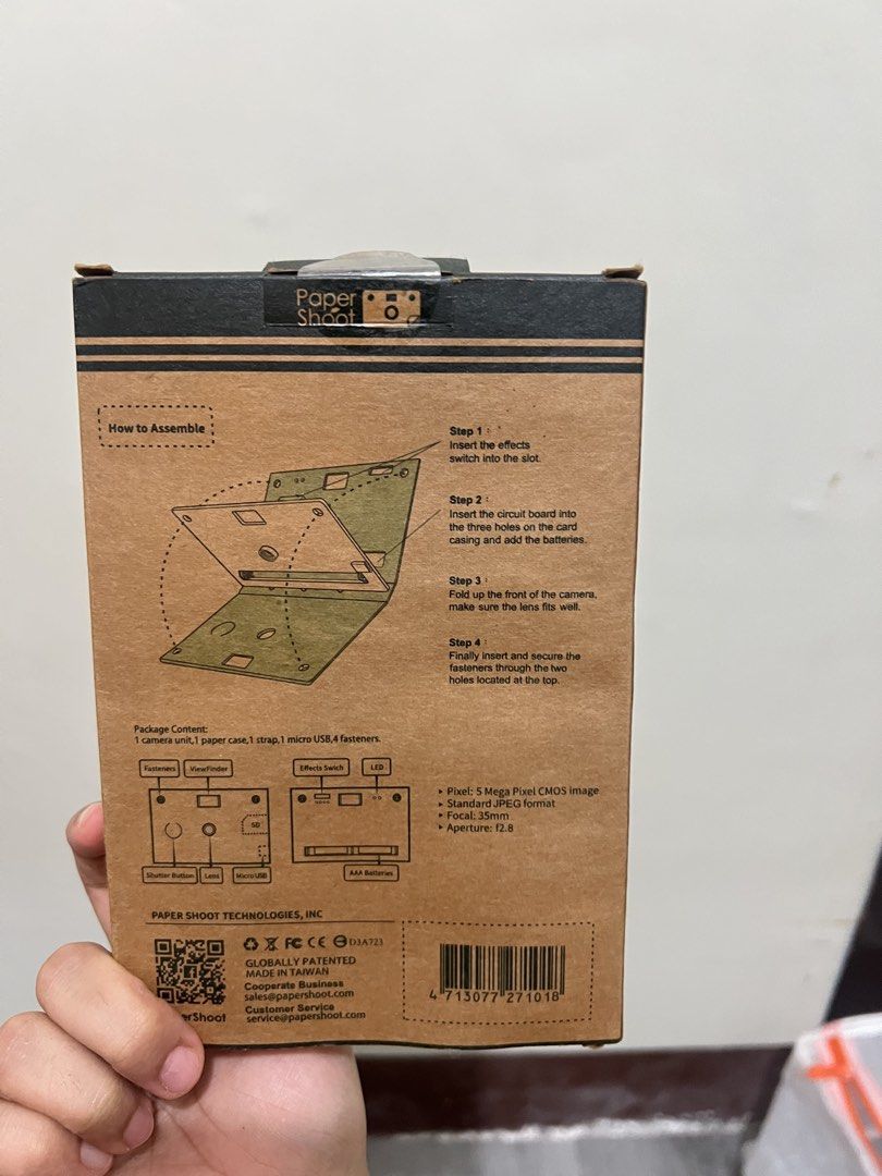 Paper shoot (Category: Cameras) located in Manila. Submitted by tbaes (Listing ID 1465937719, Image 2). Description: Boxed paper shoot. Not sure if it works. Ised for a only a few photos. Stocked Pick-up/shipped(grab/lalamove) Lipa city.