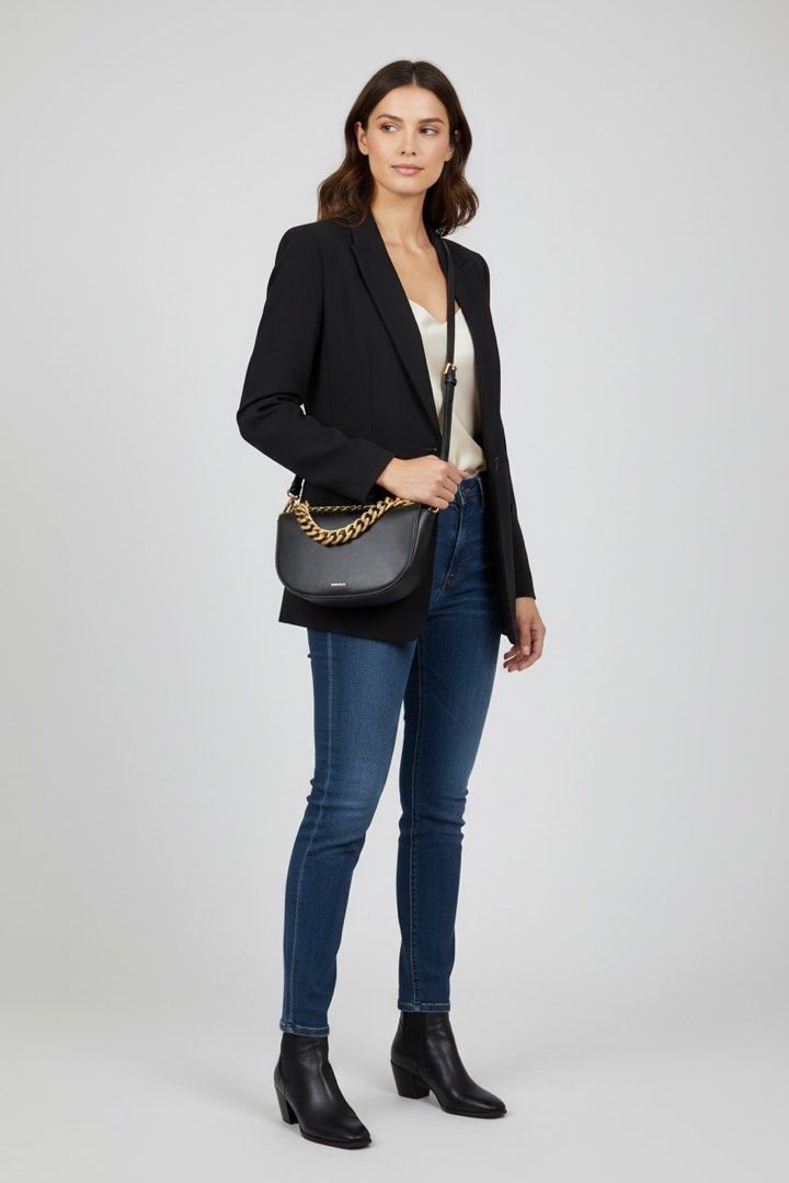 Pedro Leather Shoulder Saddle Bag (Category: Cross-body Bags) located in Santol. Submitted by lululane (Listing ID 1465772449, Image 2). Description: Mint condition Used once Nego.