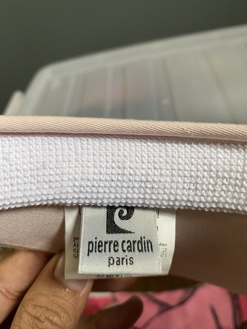 Pierre Cardin Ladies golf cap (Category: Golf) located in Caloocan City. Submitted by the_good_item05 (Listing ID 1465809636, Image 3). Description: fresh from store neverbeen used ladies golf cap 950 only.