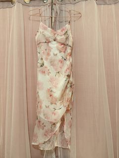 (Category: ) located in . Submitted by softly.preloved (Listing ID 1465780557, Image 1). Description: .