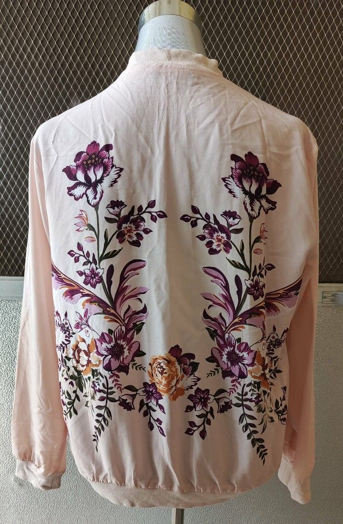 Pink Floral Embroidered Bomber Jacket (Category: Coats, Jackets and Outerwear) located in Cebu City. Submitted by violacloset (Listing ID 1465889440, Image 3). Description: Measurements: length: 24 width: 21.