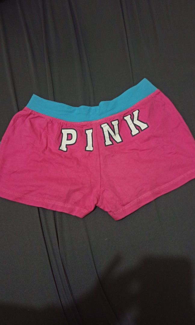 Pink VS Shorts (Category: Shorts) located in Batangas. Submitted by umccc (Listing ID 1465891783, Image 2). Description: W26-27 L10.