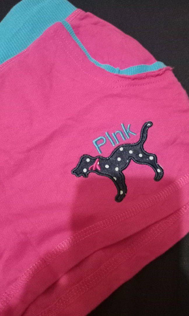 Pink VS Shorts (Category: Shorts) located in Batangas. Submitted by umccc (Listing ID 1465891783, Image 3). Description: W26-27 L10.