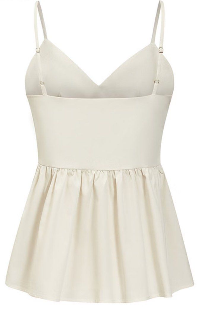Plain Pleated Tank Top (Category: Sleeveless) located in Manila. Submitted by lueur000 (Listing ID 1465917336, Image 3). Description: Color - Apricot Small Front Length - 44/17 Bust - 86/34.