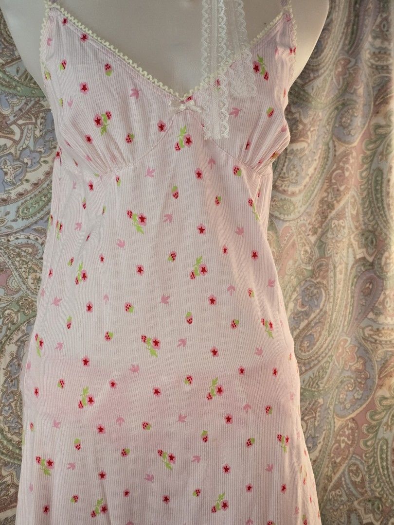 Pointelle floral dress (Category: Undergarments & Loungewear) located in Dagupan City. Submitted by chislocker14 (Listing ID 1465781774, Image 2). Description: ꫂ᭪ྀི݁ pink floral-print slip dress ༘⋆pointelle cami dress ────୨ৎ──── brand: Aussino size: xs-s bust: 30-34 𝓶𝓲𝓷𝓮: 179 CODE: HONEY.