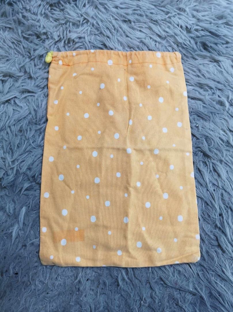Polka Dotted Pattern Pouch (Category: Purses & Pouches) located in Santa Cruz. Submitted by jmy_surplus.2 (Listing ID 1465896706, Image 3). Description: Size ; L - 12.4 W - 8.6 Color ; Yellow Orange Type ; Pouch Brand ; No brand Material ; Nylon Style ; Light Orange Polka Dotted Pouch LR 129 JMY 5 Batch #224.