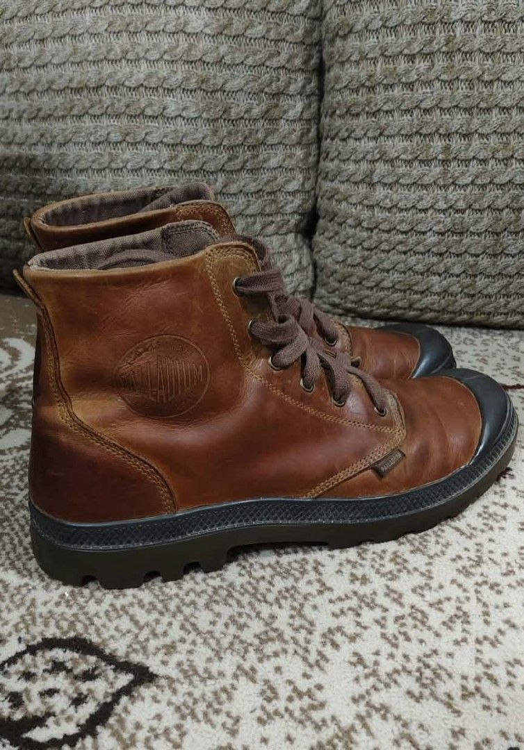 Polladium leather Pampa Hi Boots (Category: Boots) located in Taguig. Submitted by thrifthub.ph (Listing ID 1464366882, Image 3). Description: .