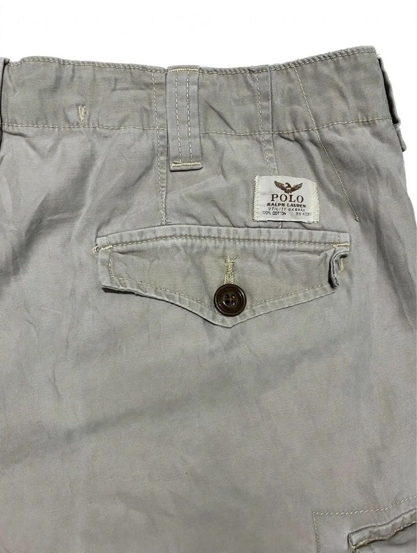 Polo ralph laruaren cargo short (Category: Activewear) located in Cebu City. Submitted by thrift.sht (Listing ID 1465778031, Image 3). Description: Cargo short ralph lauren Good condition Size medium to large Issue: walang button nasa last pick.
