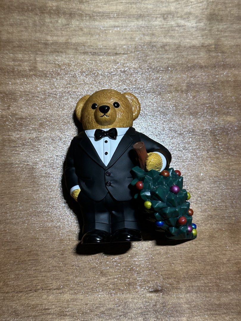 Polo Ralph Lauren Christmas Figure (Category: Designer & Blind Box Toys) located in Bacolod City. Submitted by dannnsoy (Listing ID 1465934521, Image 1). Description: Polo Ralph Lauren Christmas Figure •In very good condition •Issue: Signs of usage •Price: 1399 only 📍Note: Color may vary to due lighting and camera resolution. .