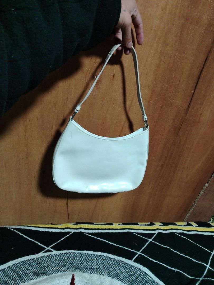 Prada cleo (Category: Luxury Bags & Wallets) located in Baguio. Submitted by li_aaan (Listing ID 1465857221, Image 2). Description: Items are authentic and in VERRY good used condition.