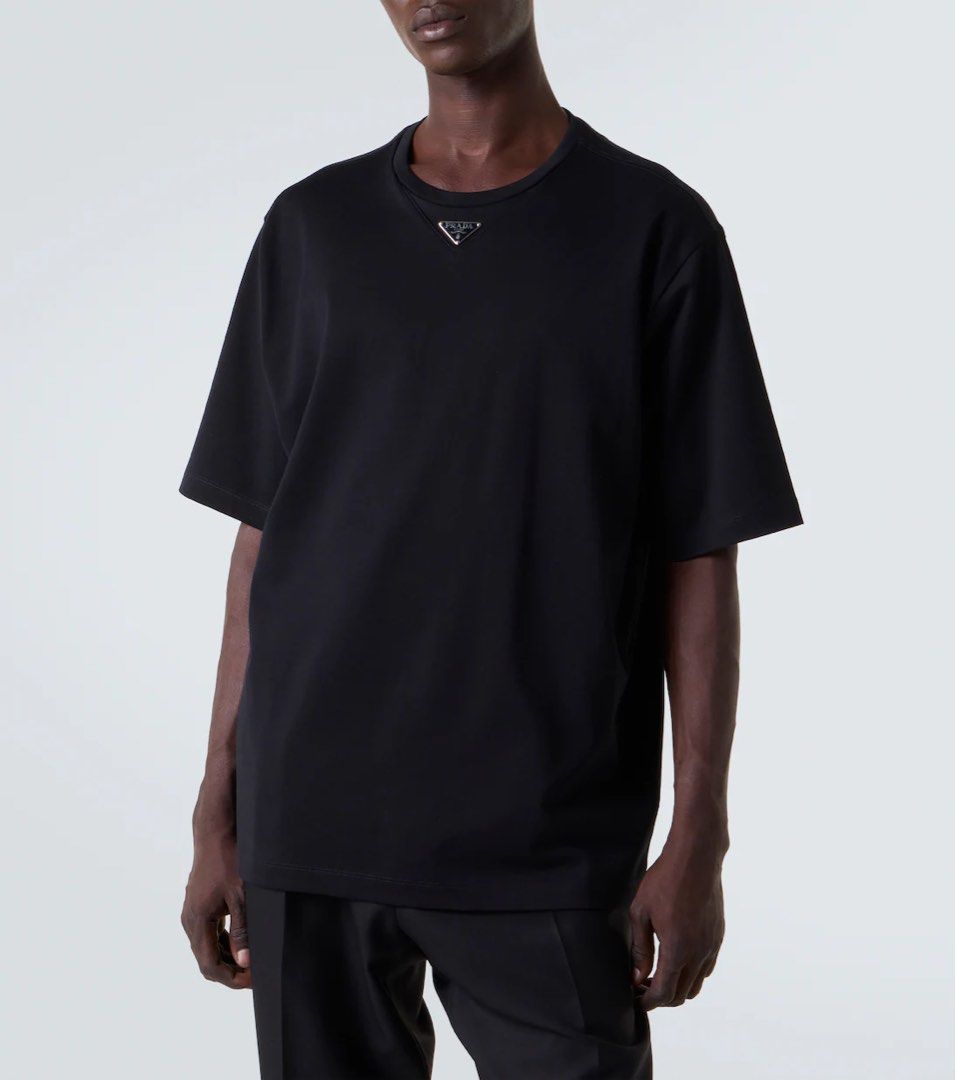 Prada Tee (Category: Tshirts & Polo Shirts ) located in Calamba. Submitted by manila.fits (Listing ID 1465834165, Image 2). Description: Prada Tee Large Boxy Fit Width 23 Length 25 Good as new No issue.