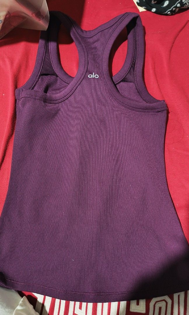 Pre-loved branded blouses size small (Category: Blouses) located in Pasay City. Submitted by khim1202ma07307 (Listing ID 1465947016, Image 1). Description: .
