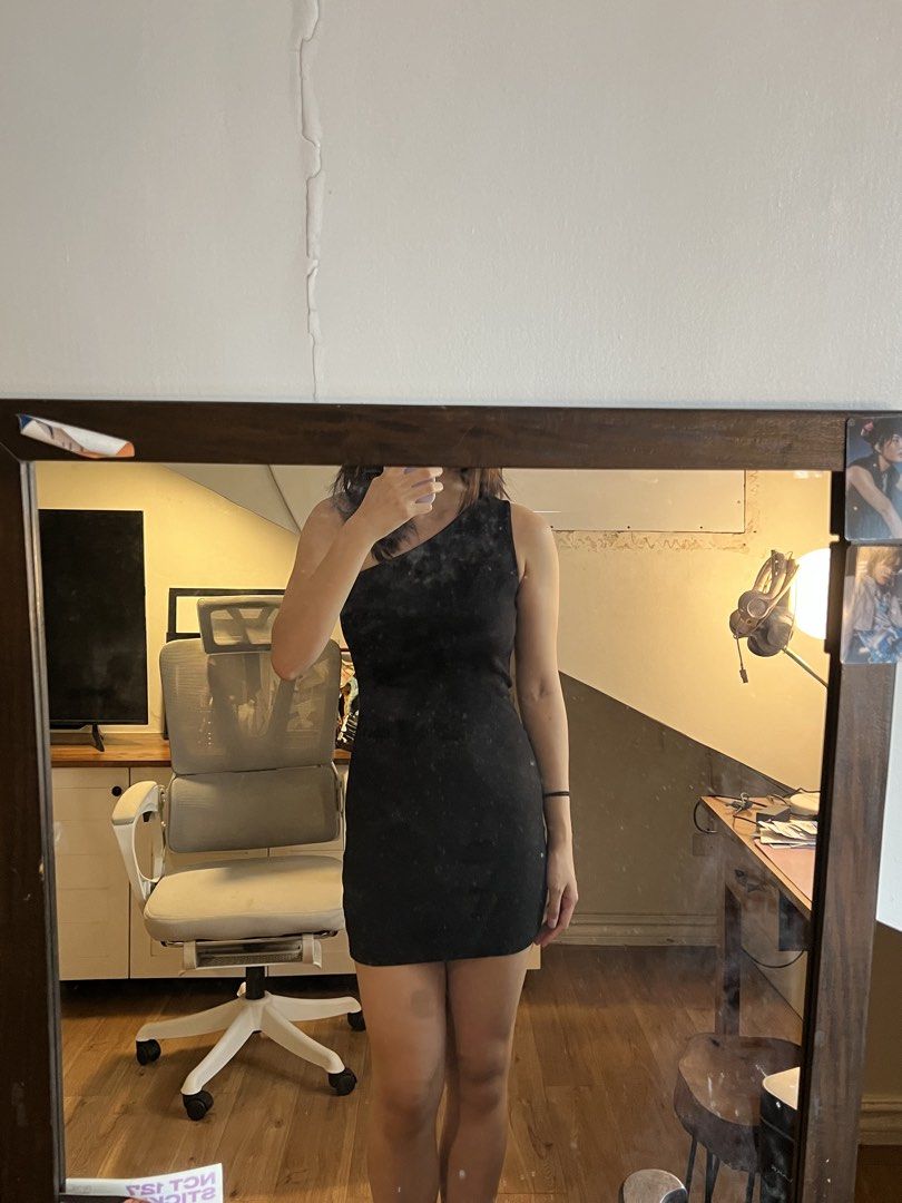 pull&bear one shoulder dress (Category: Dresses) located in Davao. Submitted by hojichafromsips (Listing ID 1465892772, Image 1). Description: -dvo based -size S -used once only -MOP: gcash -MOD: maxim meetup: jollibee circumferential rd. (near dmsf).