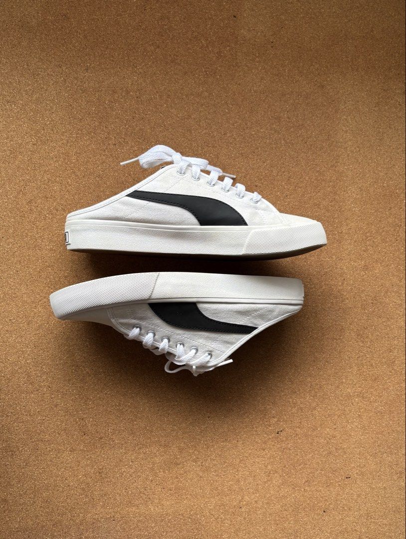 PUMA slip-ons (Category: Sneakers) located in Angeles City. Submitted by caryyynosa (Listing ID 1465943522, Image 1). Description: Size 39 / 24.5cm Used once .