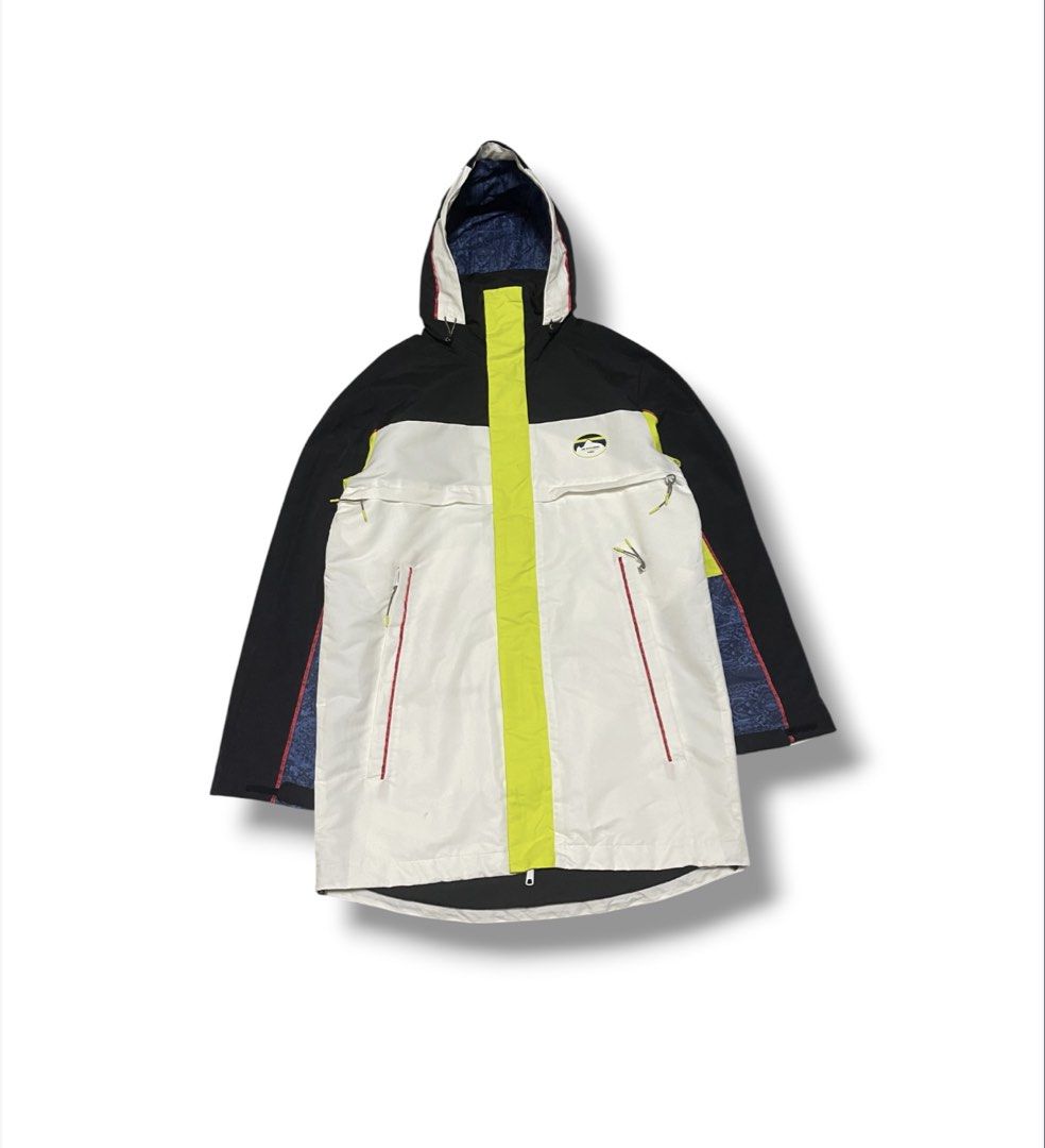Puma x Les Benjamins Storm Jacket (Category: Coats, Jackets and Outerwear) located in Bulacan. Submitted by sanjisthrift (Listing ID 1465784757, Image 1). Description: Size Medium to Large Width 22.5 Length 34 Very Good Condition 9/10 Need wash.