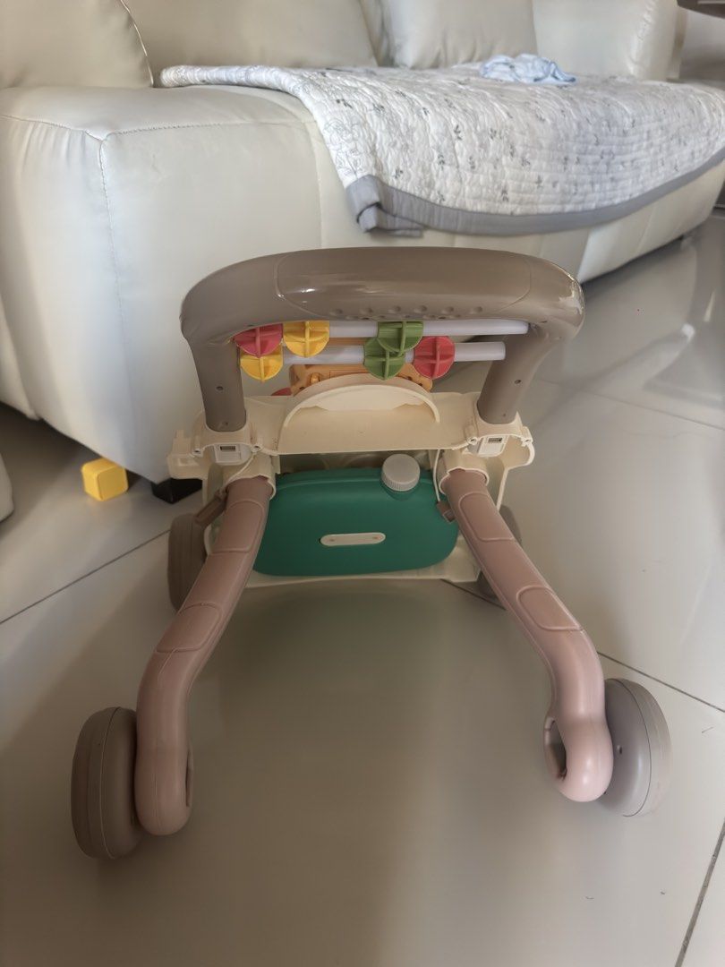 Push Walker (Category: Infant Playtime) located in Makati City. Submitted by rianneshiii (Listing ID 1465768067, Image 2). Description: .