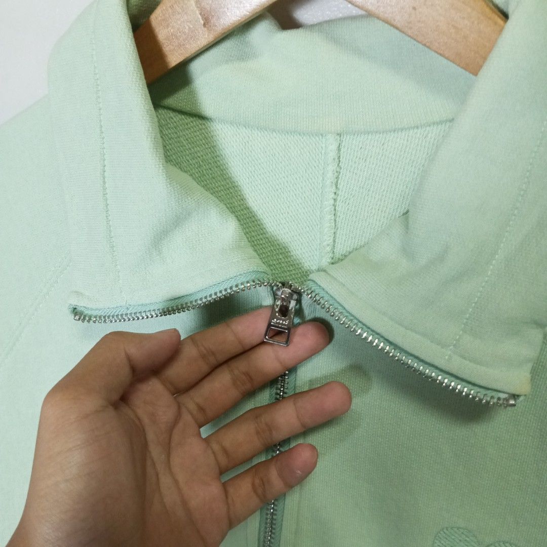 Quarter Zip Ami (Category: Coats, Jackets and Outerwear) located in Marawi City. Submitted by rajieeee (Listing ID 1465892681, Image 3). Description: SALE ‼️ 500 ONLY ‼️ Excellent Condition Color rate 9.5/10 22 by 26 Issue : Need wash only.