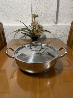 (Category: ) located in . Submitted by doublelkitchenware (Listing ID 1465889377, Image 1). Description: .