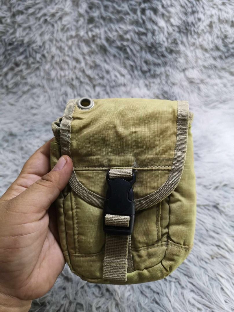 Quick release Buckle Closure Tactical Pouch (Category: Belt bags, Clutches and Pouches) located in Santa Cruz. Submitted by jmy_surplus.2 (Listing ID 1465881615, Image 3). Description: Size ; L - 7 W - 6 Color ; Khaki Type ; Pouch Brand ; No brand Material ; Nylon Style ; Tactical Utility Pouch LR 129 JMY 5 Batch #224.