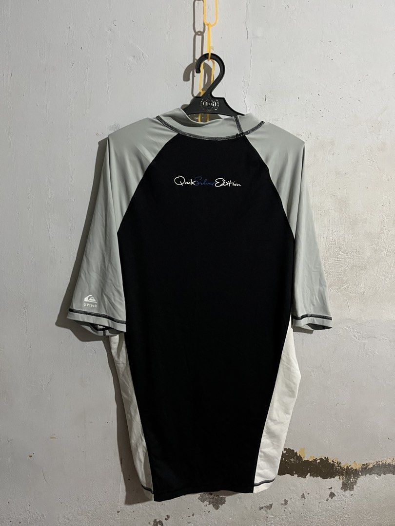 Quick Silver (Category: Swim Top & Rash Guards) located in Orani. Submitted by jhnrwthrift. (Listing ID 1465928340, Image 2). Description: Quick Silver UVtech Size Large.