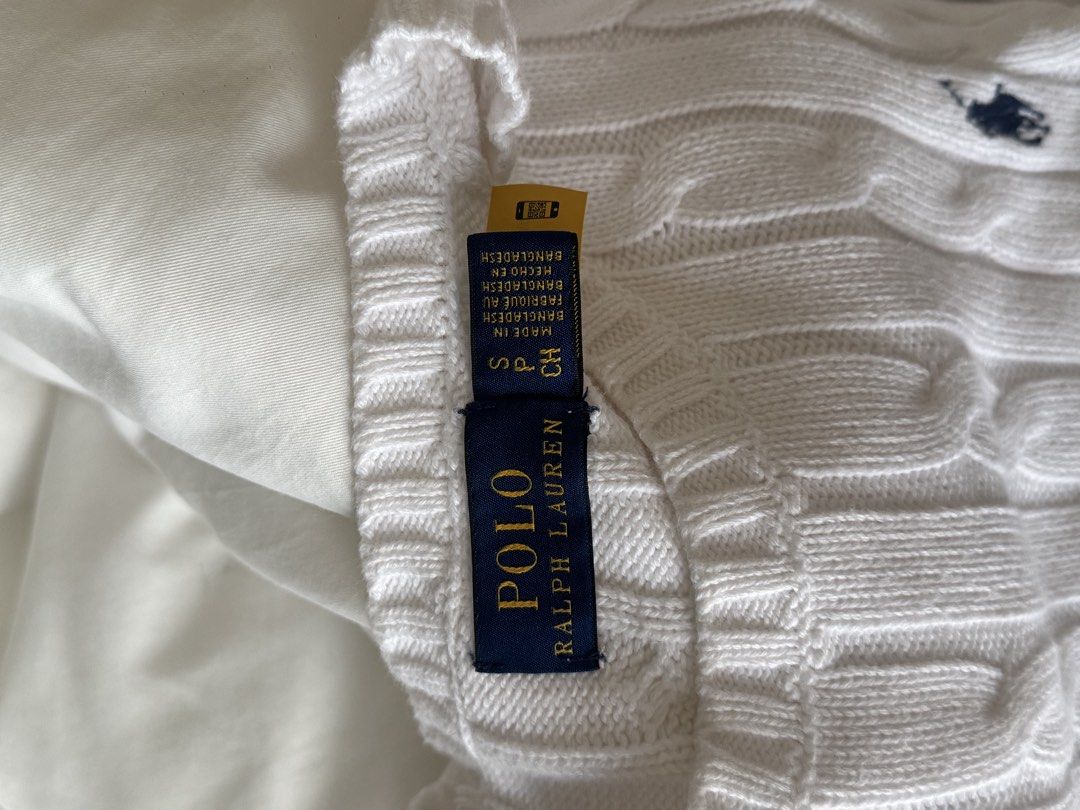 Ralph Lauren Cable-Knit Cotton Sweater (Category: Coats, Jackets and Outerwear) located in Quezon City. Submitted by mckdonaldssss (Listing ID 1465892383, Image 3). Description: WORN ONCE NO FLAWS NO STAINS Can DM me for authentication.