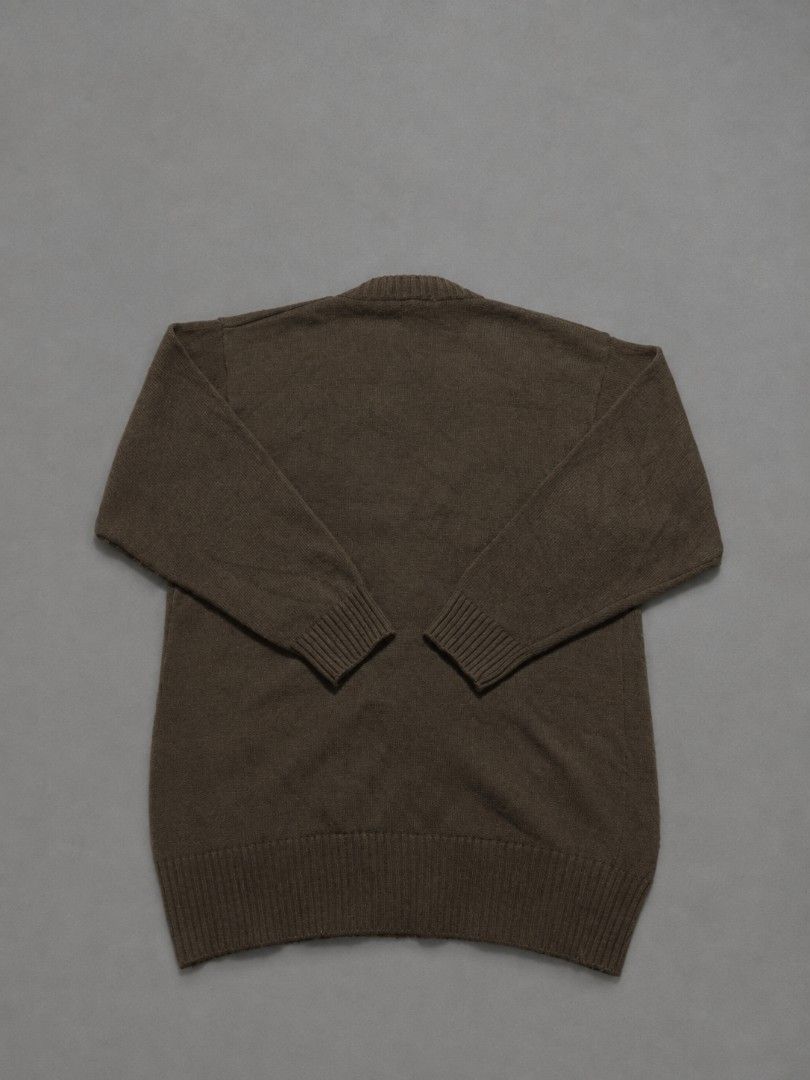 Ralph Lauren Knitted Cardigan (Category: Coats, Jackets and Outerwear) located in Koronadal. Submitted by koltthrift (Listing ID 1465895865, Image 2). Description: SIZE MEDIUM ON TAG Vintage RL.