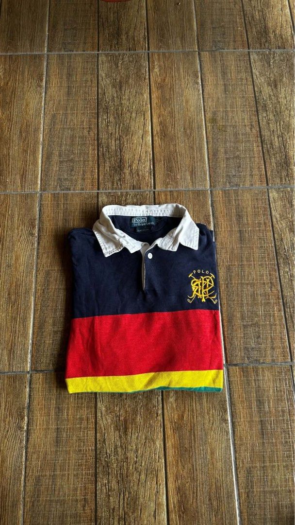 RALPH LAUREN STRIPES (Category: Coats, Jackets and Outerwear) located in Manila. Submitted by urban-vintage_2 (Listing ID 1465776236, Image 3). Description: ISSUE: NONE (NEED WASH) MOP :GCASH (NO COD) SHIP VIA: LALAMOVE & J&T LOCATION: PASIG CITY LENGTH: 29 WIDTH :25.