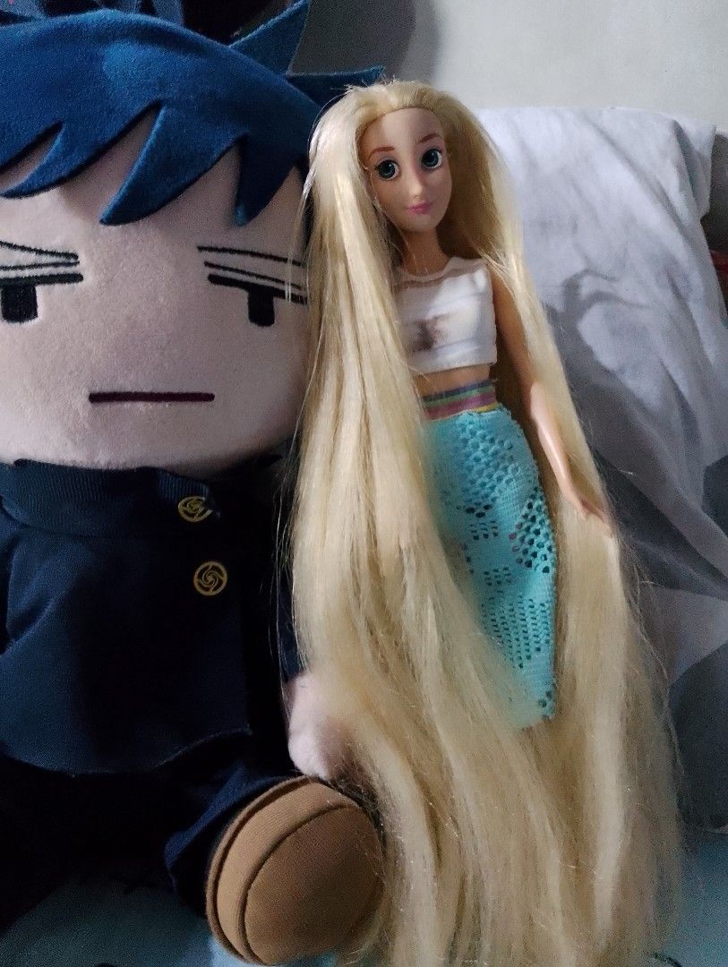 Rapunzel doll (Category: Kids Toys) located in Quezon City. Submitted by aeris._. (Listing ID 1465819799, Image 1). Description: (has a balding spot).