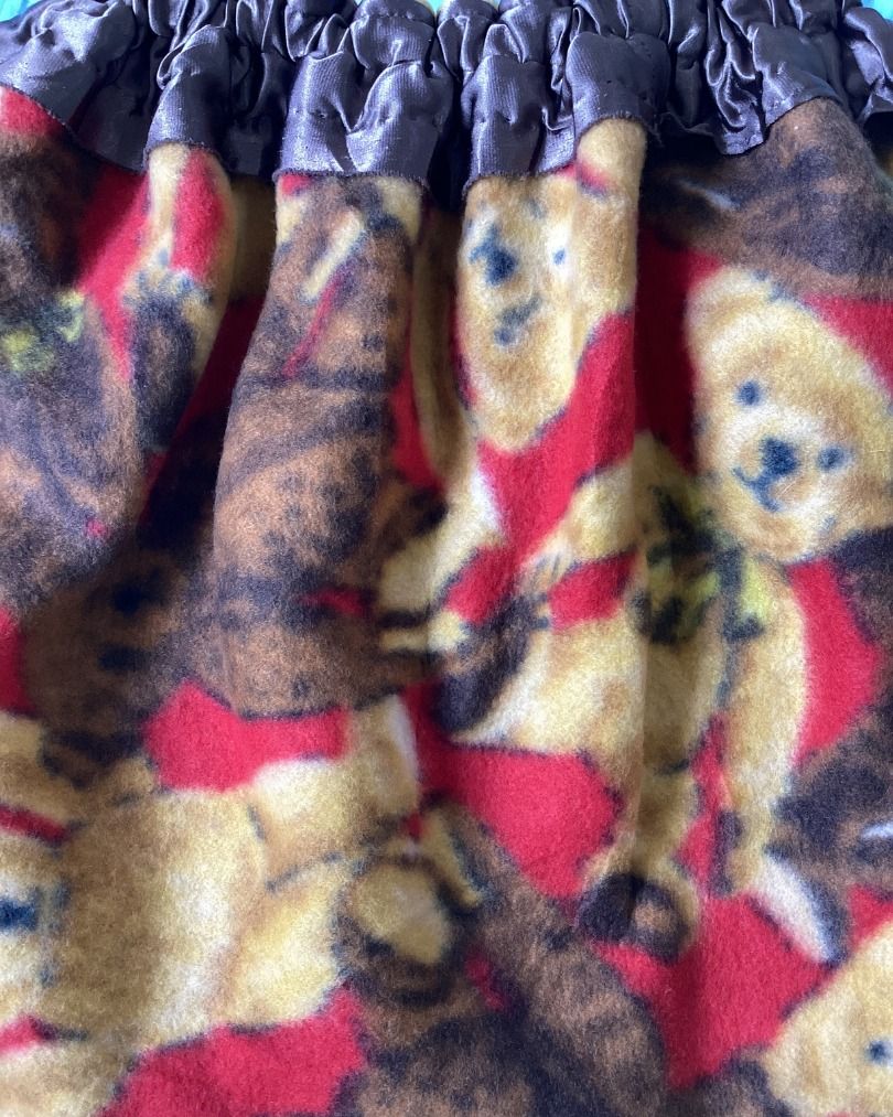 rare and unique fluffy & stretchy teddy bear skirt (Category: Skirts) located in Cavite. Submitted by 1barbiedoll (Listing ID 1465934530, Image 3). Description: FREESIZE (20-34).