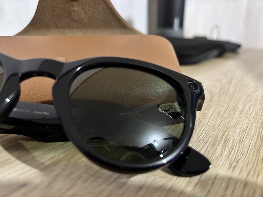 Ray-Ban Meta Gen 2 Headliner Smart Glasses (Category: Sunglasses & Eyewear) located in Manila. Submitted by beigecake (Listing ID 1465892051, Image 3). Description: Got it this August 2026, originally priced 24,000. Removed from the box and only tried on, never actually used. Selling since I decided not to use it. Details: * Brand: Ray-Ban Meta * Model: Headliner 00DT * Lens: G15 Green Polarized * Condition: Like new / unused, only tried on * Pur